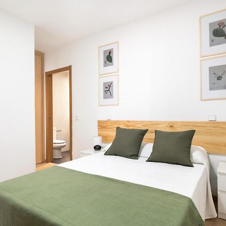 Apartamento En La Avenida De La Albufera Alquiler Temporal Madrid Exterior foto